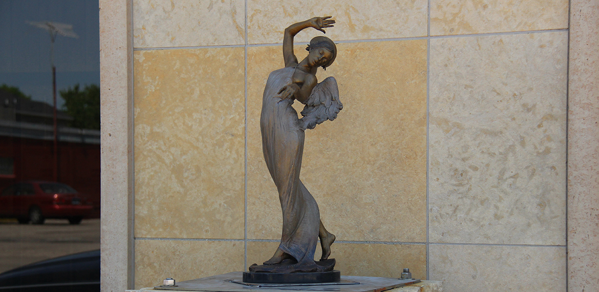 Photo: An Angel Anchored in the Art Nouveau